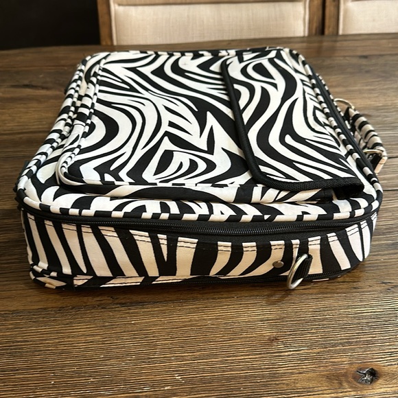 Zebra computer carrying case, gently used - Picture 12 of 15